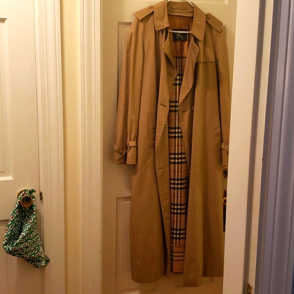 FINAL PRICE ⬇️ vtg Burberry lined trench coat
